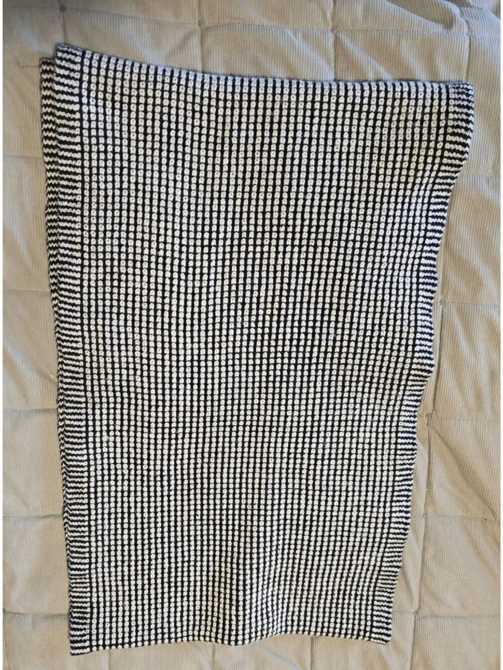Eileen Fisher Black & White Merino Wool Knit Scarf old money classic academia